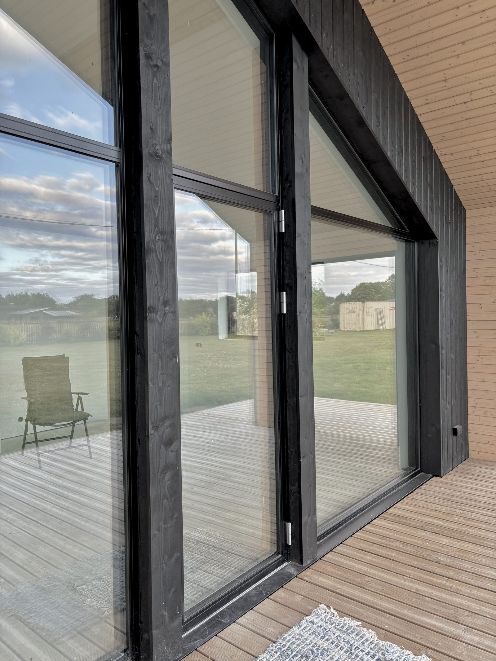 Als 70 with solar panels — Windows